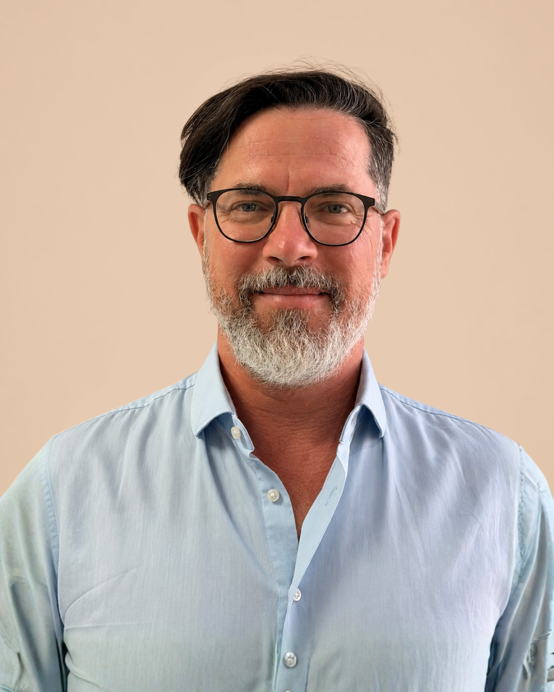 Dr. Györe Balázs Géza, Dento-alveoláris sebész, egyetemi tanársegéd – Smileland Dental Kecskemét